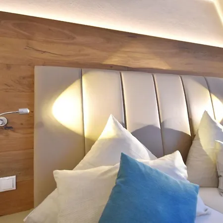 Otel & Restaurant Zum Deutschen Hause