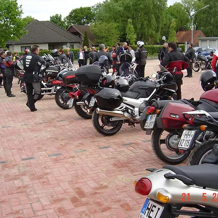 Hotel Hotel & Restaurant Zum Deutschen Hause 3*