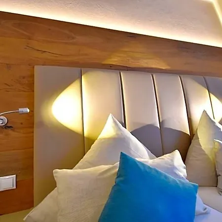 & Restaurant Zum Deutschen Hause Hotel Kirchhatten