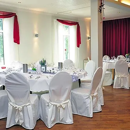 & Restaurant Zum Deutschen Hause Hotel Kirchhatten