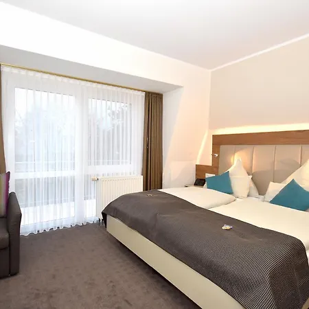 & Restaurant Zum Deutschen Hause Otel Kirchhatten