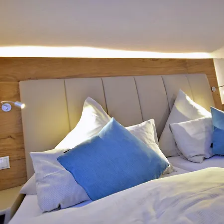 Otel & Restaurant Zum Deutschen Hause Kirchhatten