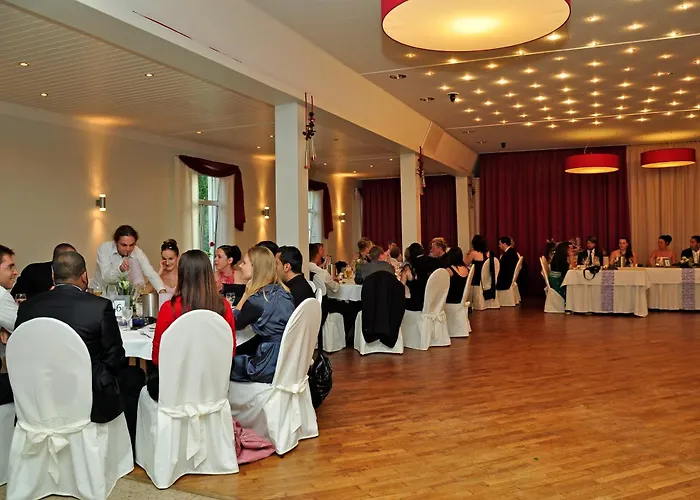 Отель & Restaurant Zum Deutschen Hause